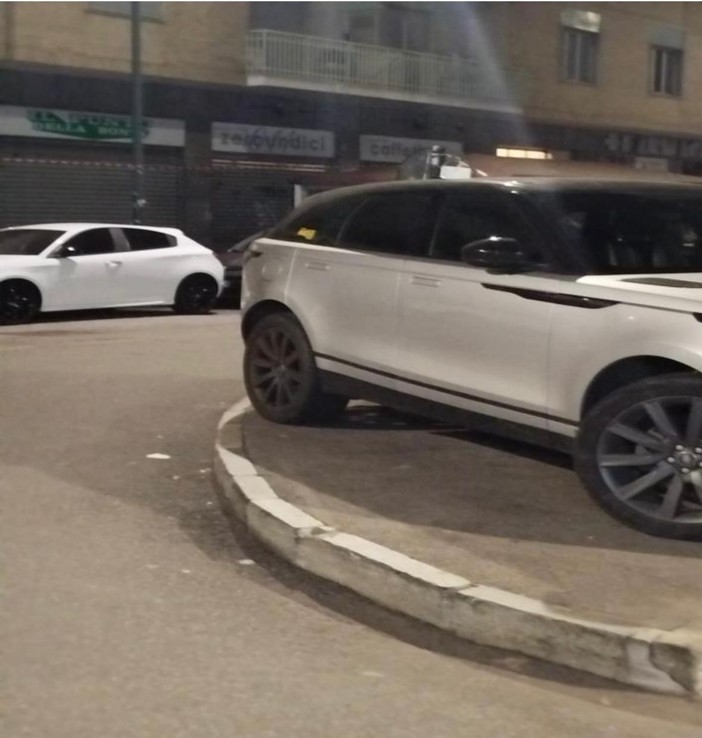 Stop ai parcheggi selvaggi, in arrivo i paletti anti-auto a Santa Rita