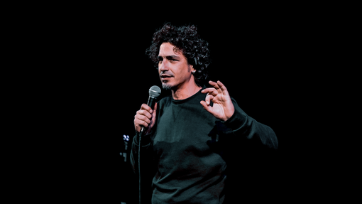 Stand Up&Down alle Gru: Pietro Sparacino protagonista del secondo appuntamento Stand Up&Down alle Gru: Pietro Sparacino protagonista del secondo appuntamento