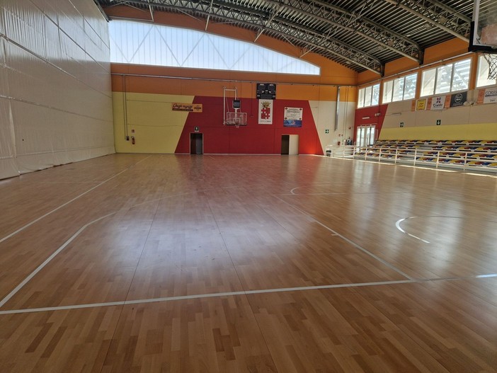 Al PalaGialdo di Chieri un nuovo parquet pronto all'inaugurazione
