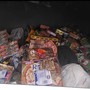 I prodotti alimentari trovati in un bidone