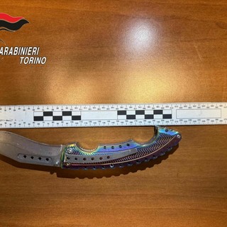 Il coltello usato dal 16enne per la rapina Il coltello usato dal 16enne per la rapina