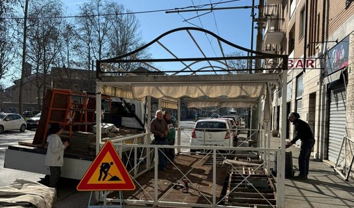 I lavori di rimozione del dehors