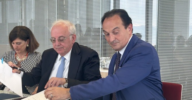 La firma sul protocollo La firma sul protocollo