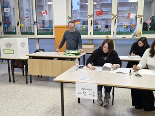 Al voto per il referendum Al voto per il referendum