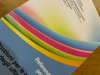 Al voto per il referendum Al voto per il referendum