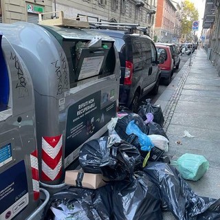 Rifiuti e blatte in via Ormea, il Comune rassicura: "Servizi attivi e monitoraggio costante"