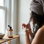 Shampoo capelli ricci: idratazione, definizione e routine pratica Shampoo capelli ricci: idratazione, definizione e routine pratica