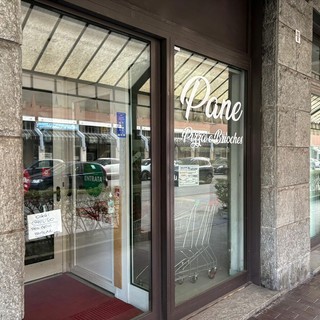 Si abbassa un'altra serranda per il commercio di vicinato torinese