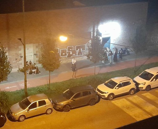Malamovida e musica a tarda notte, esplode la rabbia dei residenti in corso Umbria Malamovida e musica a tarda notte, esplode la rabbia dei residenti in corso Umbria
