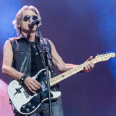 Ligabue questa sera a Torino per il tour di Certe Notti: "Salire sul palco dà senso a questo mestiere"