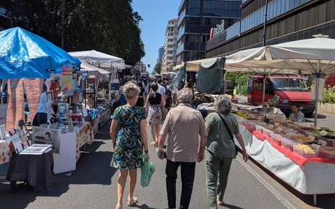 Musica, sport e sorrisi alla festa di via Nizza