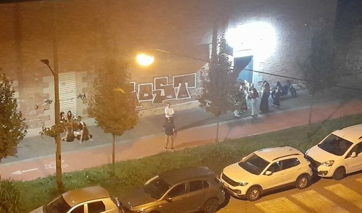 Malamovida e musica a tarda notte, esplode la rabbia dei residenti in corso Umbria