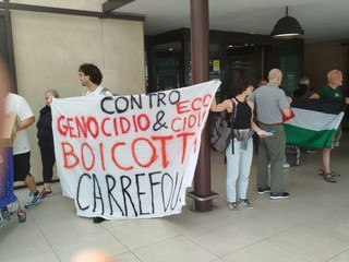 Manifestazione di protesta oggi pomeriggio al Carrefour