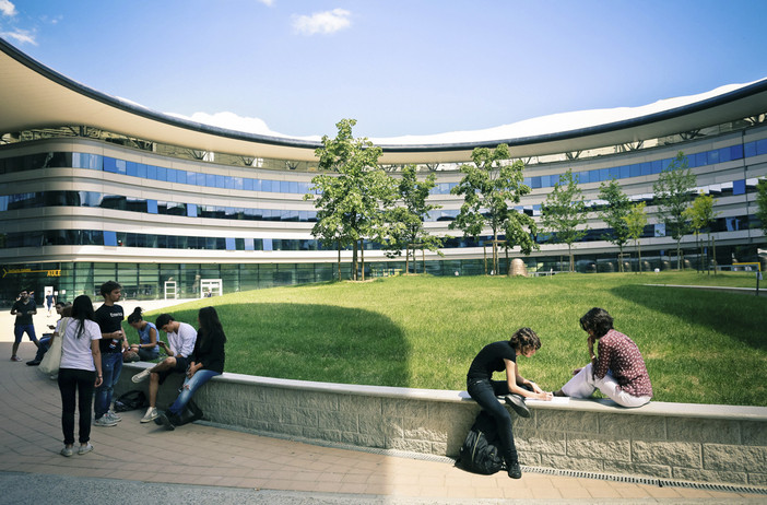 Da Torino una nuova rete internazionale per studiare l’impatto dei rischi climatici sulla stabilità dei sistemi finanziari Da Torino una nuova rete internazionale per studiare l’impatto dei rischi climatici sulla stabilità dei sistemi finanziari