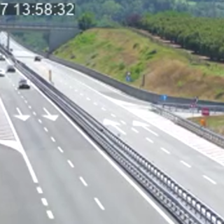 Questa la situazione al momento sulla Torino-Savona allo svincolo di Carrù