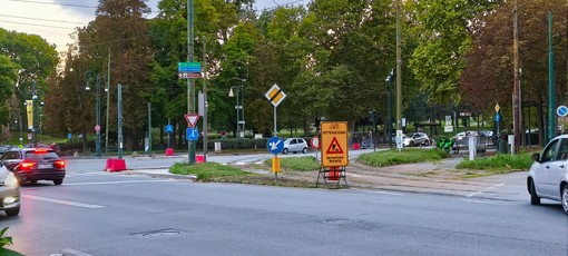 Semaforo spento in corso Vittorio: caos e traffico in tilt