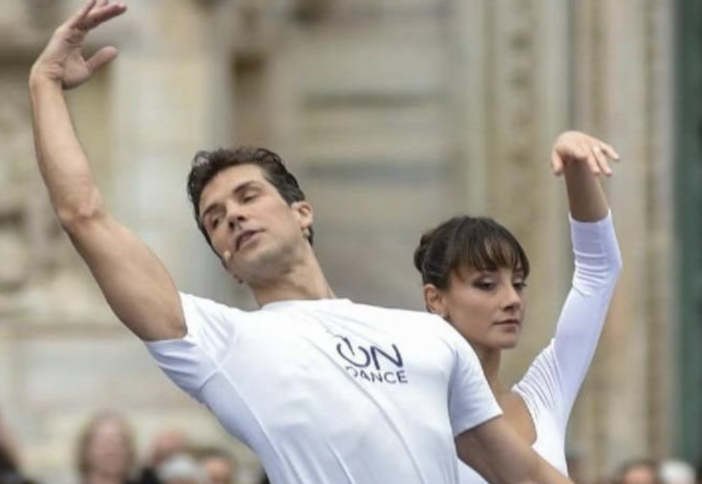 Roberto Bolle porta il suo "Ballo in Bianco" in piazza San Carlo