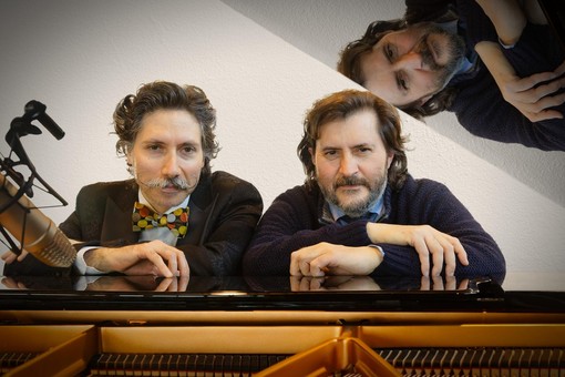 Un Natale solidale con Emanuele Sartoris e Davide Ielmini in “Lucino’s Carols” Un Natale solidale con Emanuele Sartoris e Davide Ielmini in “Lucino’s Carols”