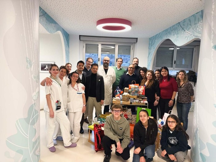 Il Rotary Club Torino Lagrange dona giochi ai bambini del Regina Margherita