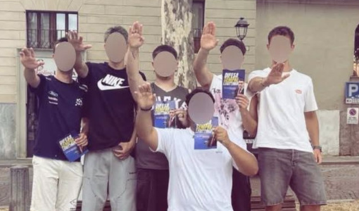 Saluti fascisti a Biella, Torino Bellissima lancia l'avviso a Vannacci per le Comunali: "Ci sono confini invalicabili"