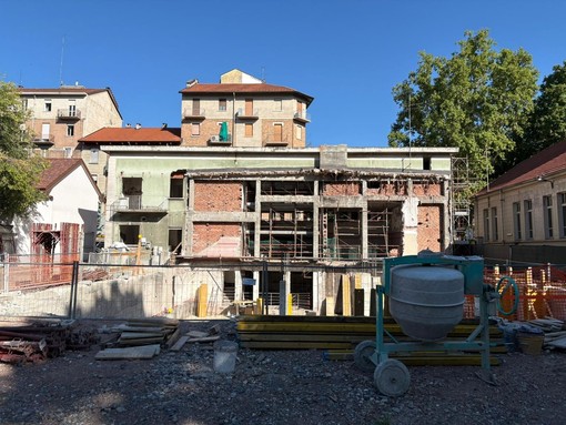 Rinascono gli ex bagni pubblici di via Roccavione