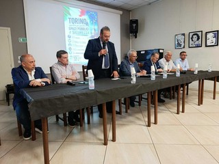 Dal dibattito di via Cesalpino focus su roghi, baby gang e degrado Dal dibattito di via Cesalpino focus su roghi, baby gang e degrado