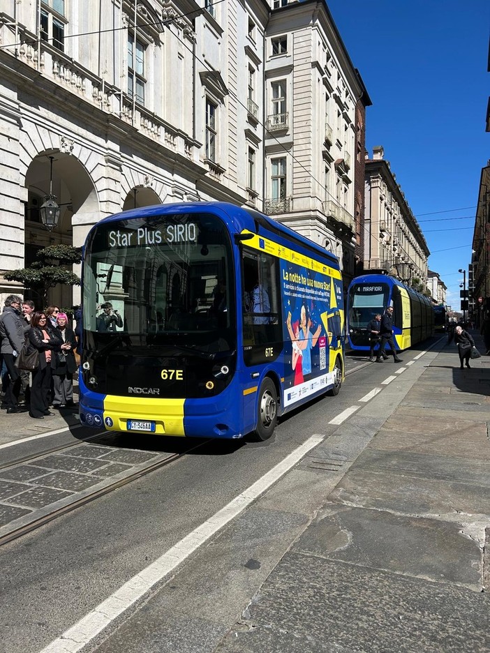 Star plus, prosegue il viaggio del bus notturno a chiamata della movida torinese Star plus, prosegue il viaggio del bus notturno a chiamata della movida torinese
