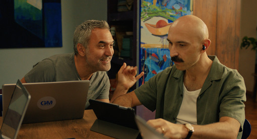 Smart Working il film di Svevo Moltrasio arriva al cinema: “Volevo esaltare la bellezza dei quartieri di Torino” Smart Working il film di Svevo Moltrasio arriva al cinema: “Volevo esaltare la bellezza dei quartieri di Torino”