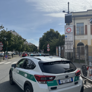 Chivasso: varchi elettronici monitoreranno il rispetto dei divieti di circolazione presso gli istituti scolastici