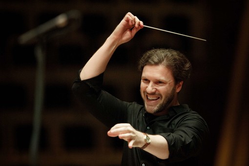 Nella foto: il direttore d'orchestra Stanislav Kochanovsky