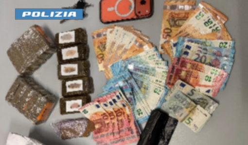 La droga recuperata a Madonna di Campagna