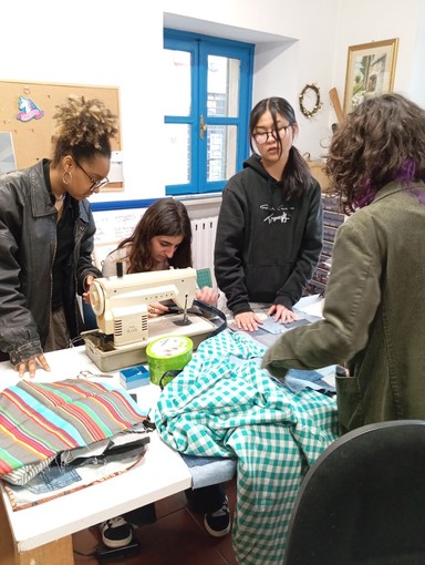 Moda sostenibile, inclusione sociale e volontariato: torna la Summer Academy di Abito Moda sostenibile, inclusione sociale e volontariato: torna la Summer Academy di Abito