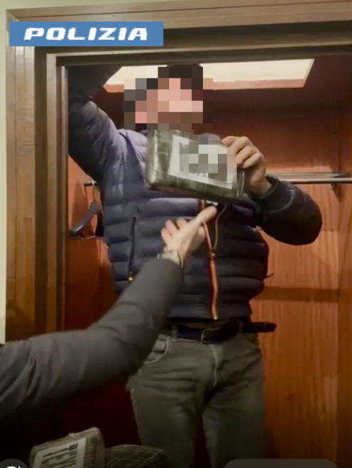 La droga sequestrata a Nichelino