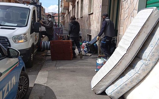 Sgomberati quattro alloggi in via Casella