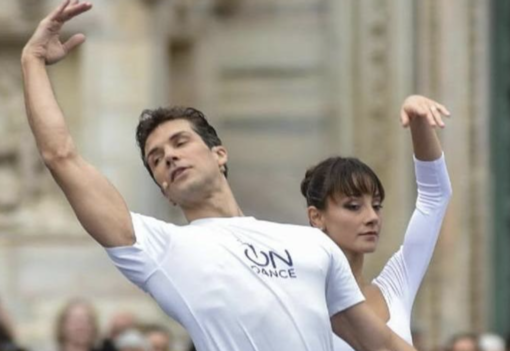 Roberto Bolle porta il suo "Ballo in Bianco" in piazza San Carlo