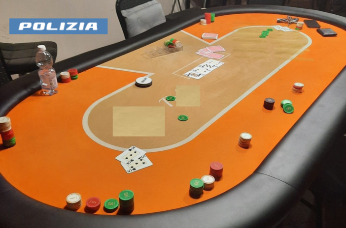 Una bisca clandestina è stata scoperta nel seminterrato di un bar a Borgo Vittoria