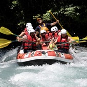 Non una semplice discesa: allo Stura River Village il rafting diventa una giornata di emozioni nella natura Non una semplice discesa: allo Stura River Village il rafting diventa una giornata di emozioni nella natura