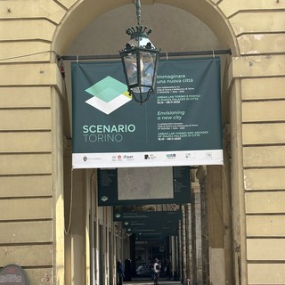 La mostra è ospitata presso Urban Lab