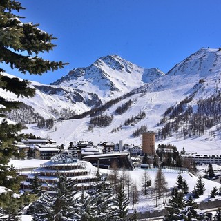 Dalla Via Lattea a Crans-Montana, passando per i grandi eventi: a Sestriere confronto sui programmi Dalla Via Lattea a Crans-Montana, passando per i grandi eventi: a Sestriere confronto sui programmi