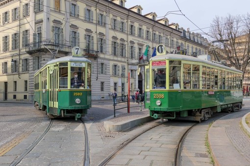 A bordo del tram anni Trenta per riscoprire la Torino che non c’è più