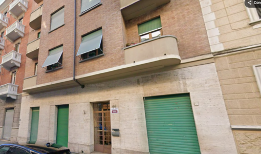 Il condominio di via Domodossola dove si è consumata la tragedia