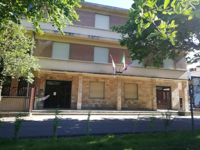 Una zecca in aula: chiusa per due giorni la scuola dell’infanzia di Torre Pellice