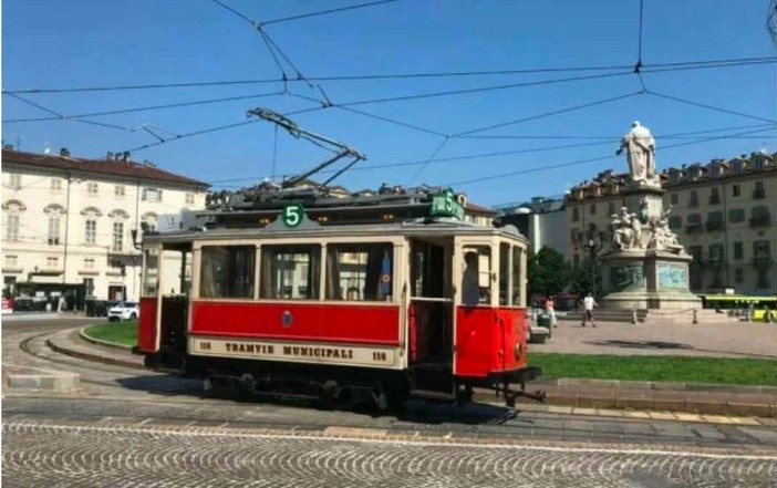 Una bella immagine di un tram storico Una bella immagine di un tram storico