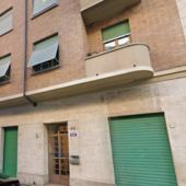 Il condominio di via Domodossola dove si è consumata la tragedia Il condominio di via Domodossola dove si è consumata la tragedia