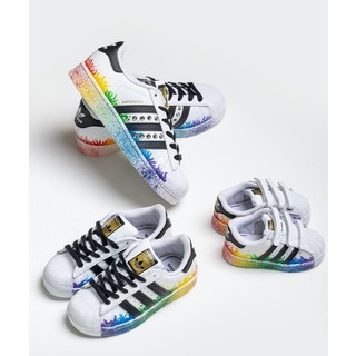 Mimanera e la trasformazione della sneaker in oggetto culturale