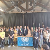 "Torinesi dalla nascita", centinaia di studenti per il diritto alla cittadinanza: festa e riflessioni al Cecchi Point "Torinesi dalla nascita", centinaia di studenti per il diritto alla cittadinanza: festa e riflessioni al Cecchi Point