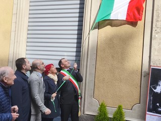 Scoperta la targa per Gipo Farassino