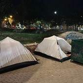 Il ritorno delle tende al giardino del Cit Turin Il ritorno delle tende al giardino del Cit Turin