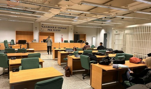 Stupro di gruppo e revenge porn, gli ex giocatori del Bra pronti a rompere il silenzio: atteso il loro esame davanti al gup Stupro di gruppo e revenge porn, gli ex giocatori del Bra pronti a rompere il silenzio: atteso il loro esame davanti al gup