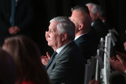 Forza Italia, Tajani:  "Dialogo con Calenda su candidati Milano Roma e Torino"